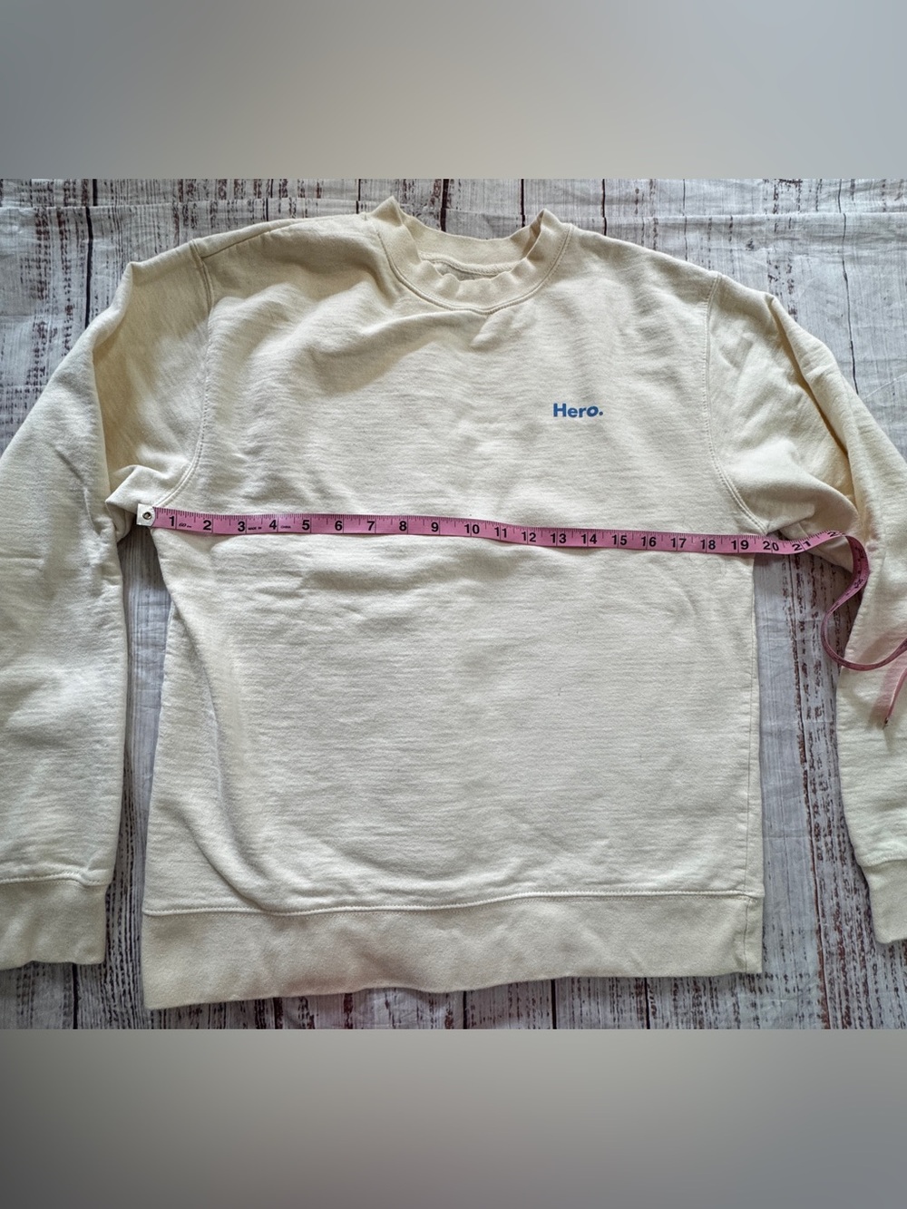 Alix Earle x Hero Mini Crewneck Sweatshirt Small - Picture 8 of 9